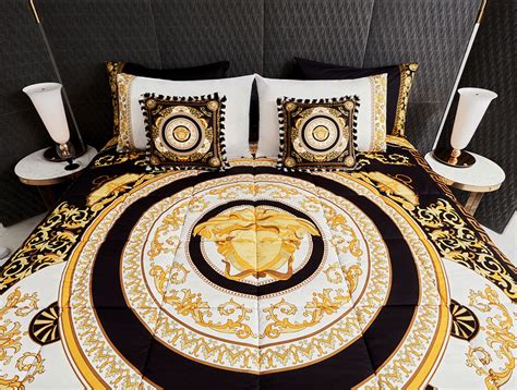 Versace Home: the new collection created in collaboration with 